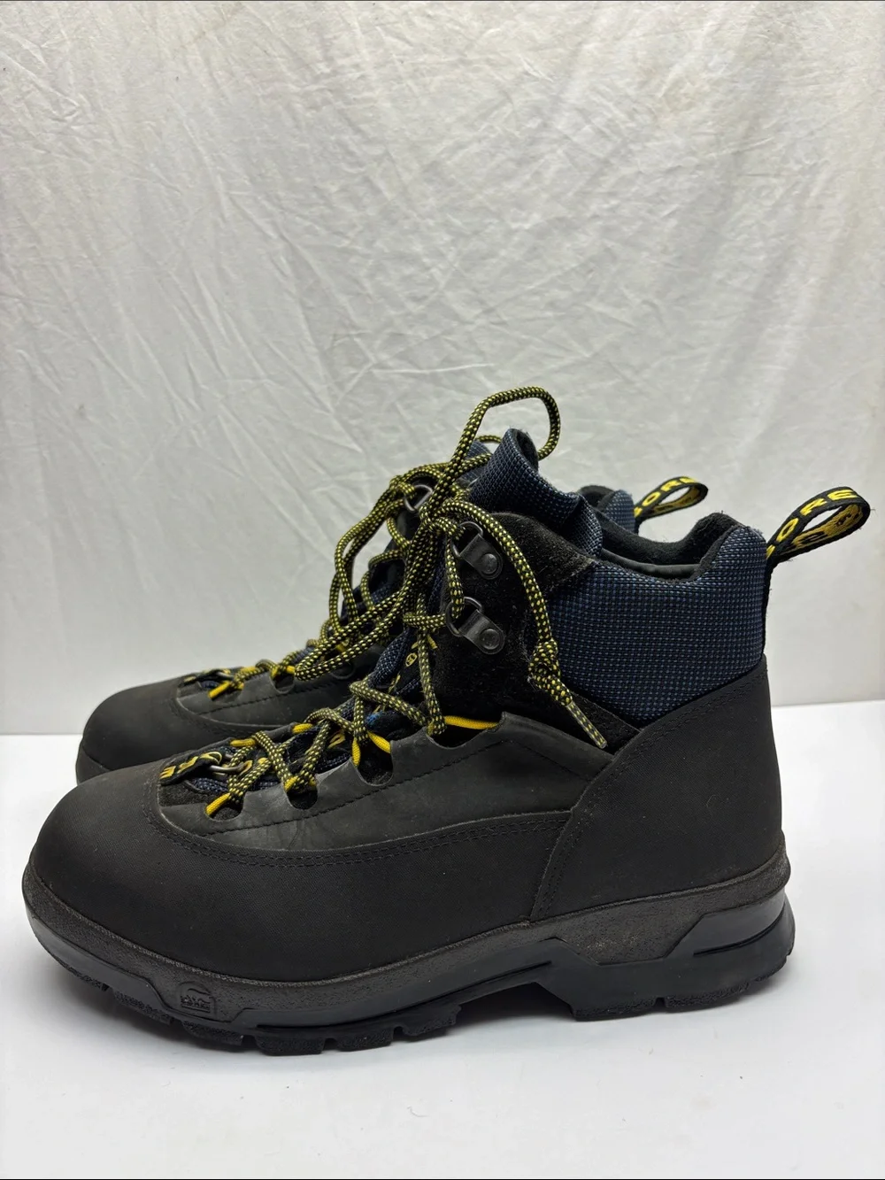 Sorel boots for men’s, SZ 9